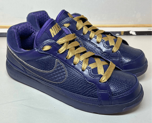 Nike Shoes - 2011 Nike Air Troupe Low Imperial Purple w/ Gold Laces 324923-500 Very Race EUC